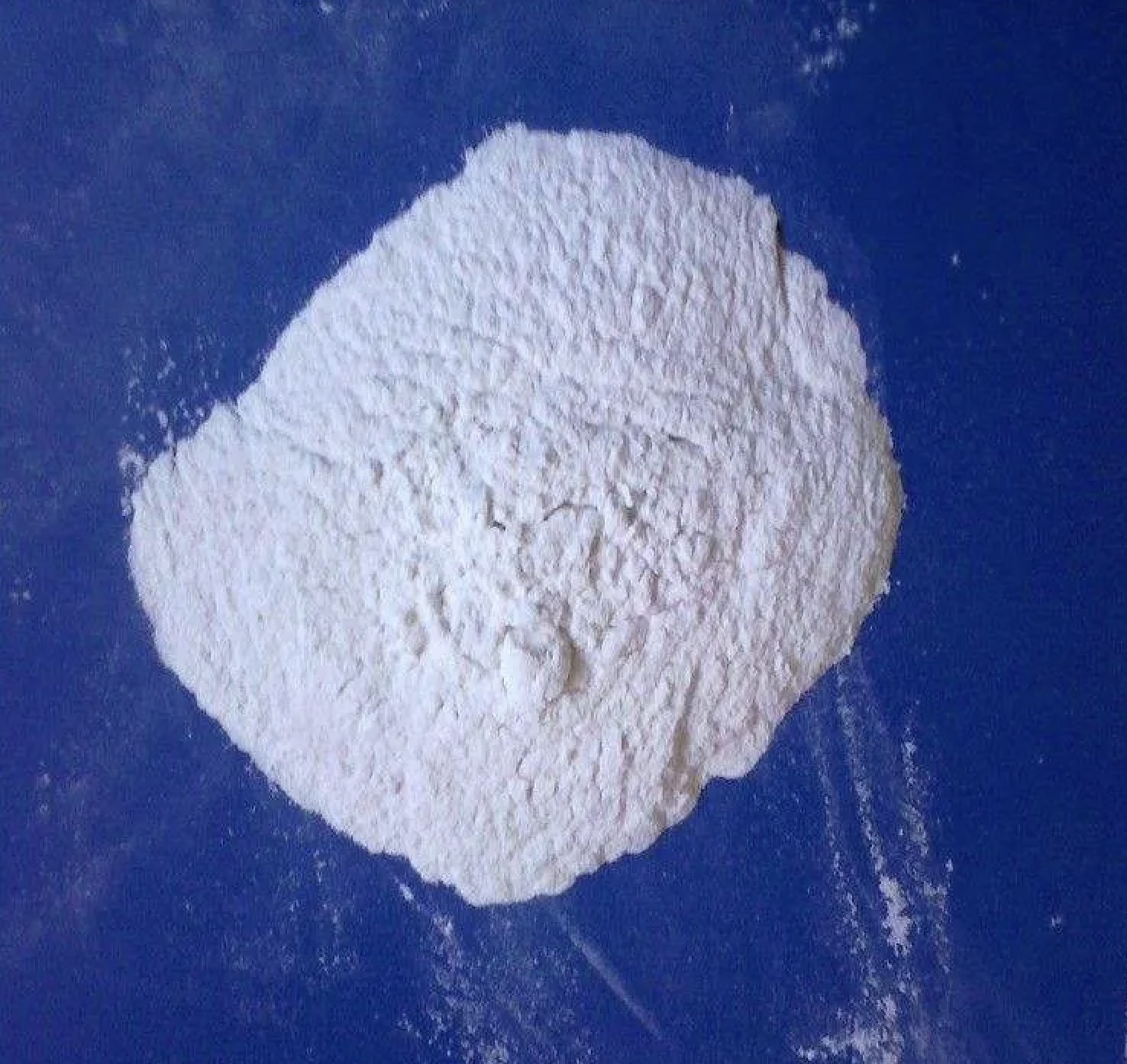 ultimo caso aziendale circa Sfida dell'industria: impatto dell'elevata umidità sulla qualità delle superfici di montaggio in PVC